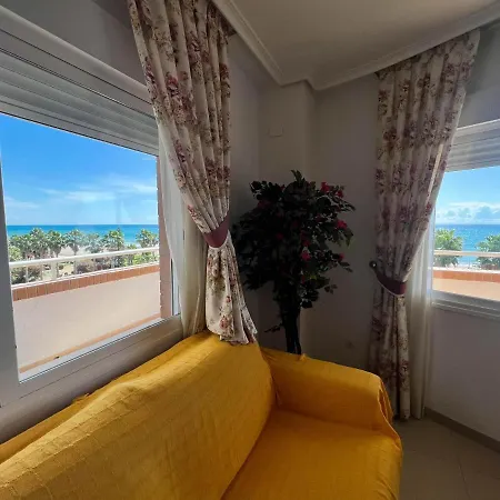 Unique Sunrise In Front Of The Sea Apartment Oropesa del Mar